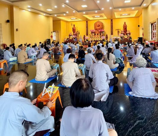 Khóa tu Một ngày an lạc